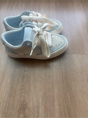 AMIRI Kids Cream & Light Blue Star Sneakers